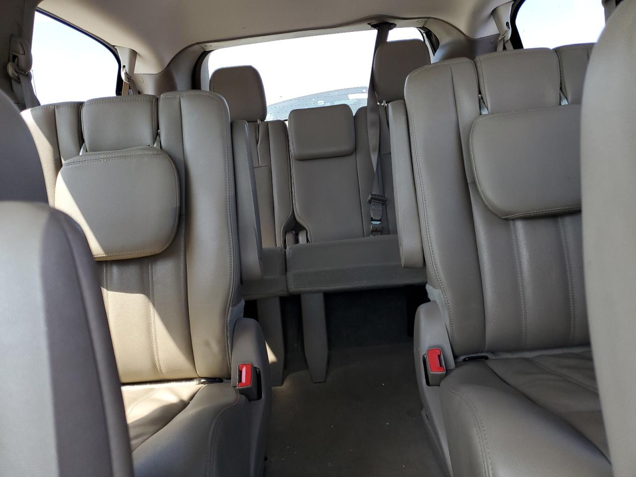 2016 Chrysler Town & Country Touring VIN: 2C4RC1BGXGR185737 Lot: 52151285