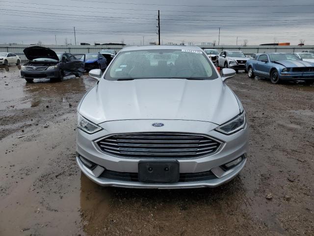  FORD FUSION 2017 Серебристый