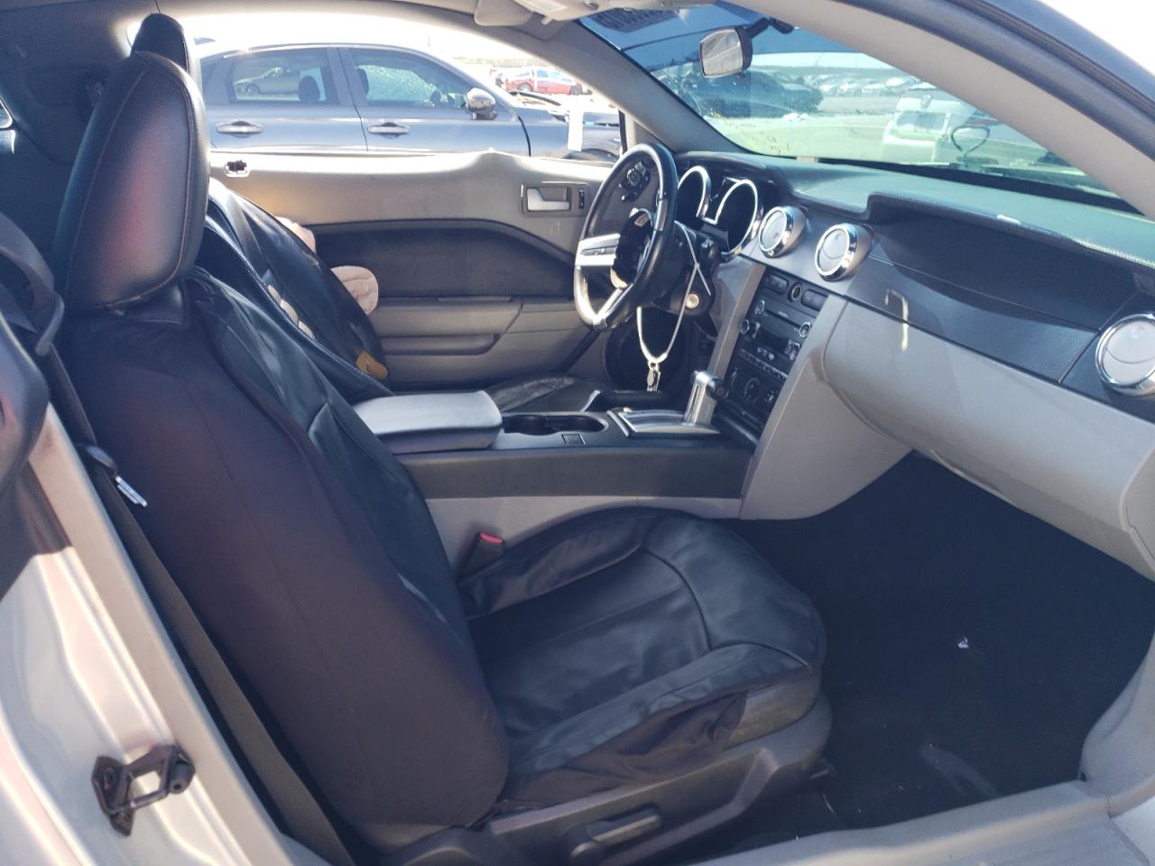 FORD MUSTANG 2008 VIN 1ZVHT82HX85170308 photo 10