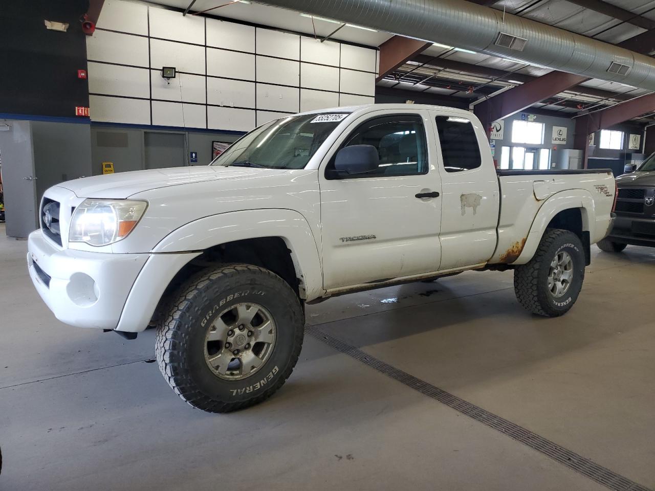 2005 Toyota Tacoma Access Cab de vânzare în East Granby, CT - Minor Dent/Scratches