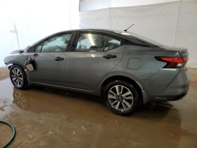  NISSAN VERSA 2024 Szary