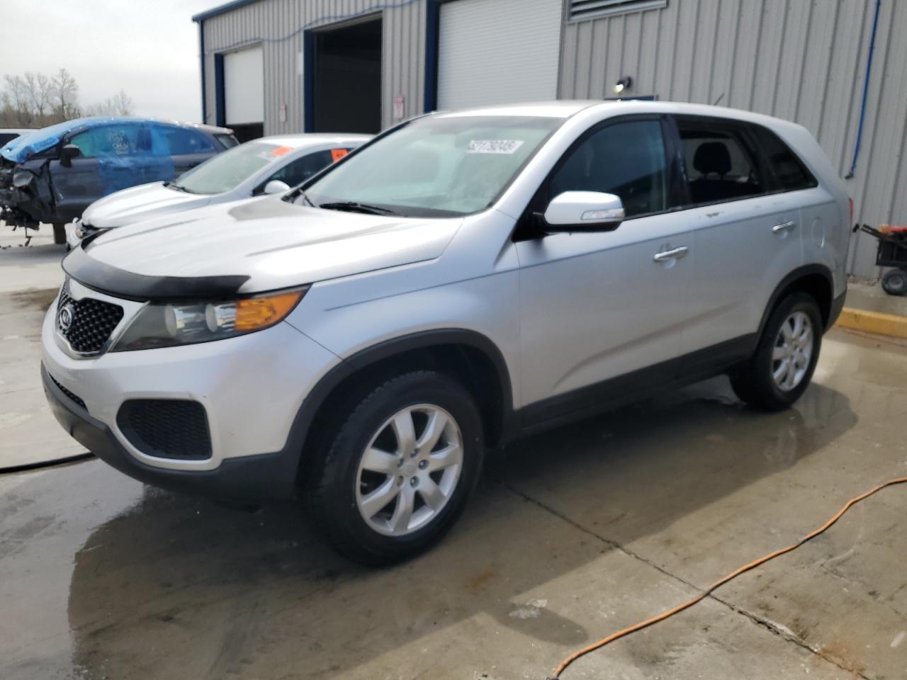 2011 Kia Sorento Base იყიდება Cahokia Heights-ში, IL - Vandalism