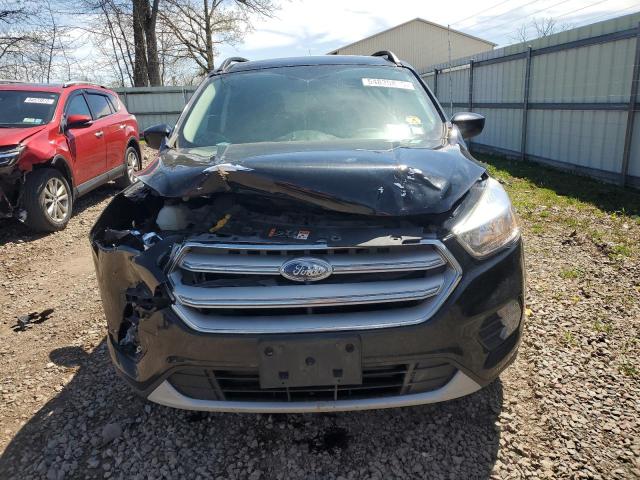  FORD ESCAPE 2018 Czarny