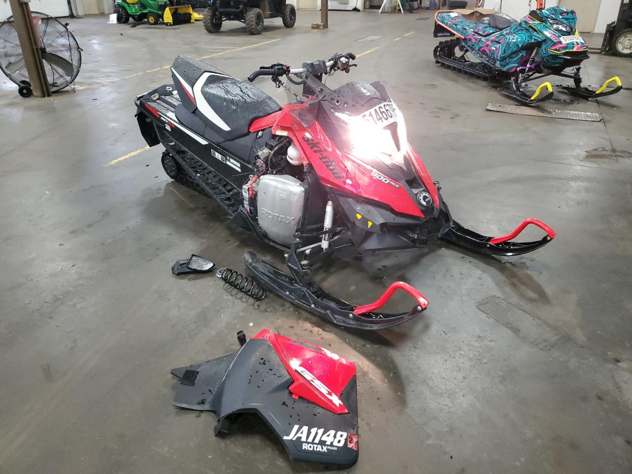2015 Skidoo 900Ace للبيع في Ham Lake، MN - Front End