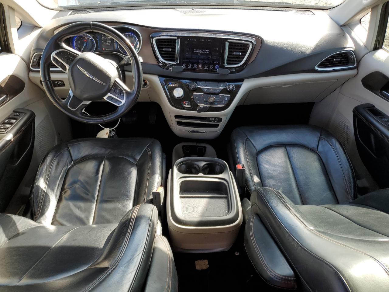 2017 Chrysler Pacifica Touring L VIN: 2C4RC1BG6HR576689 Lot: 51306455