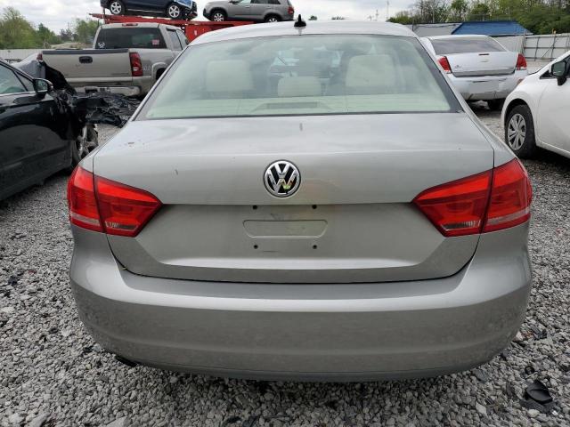  VOLKSWAGEN PASSAT 2013 Srebrny