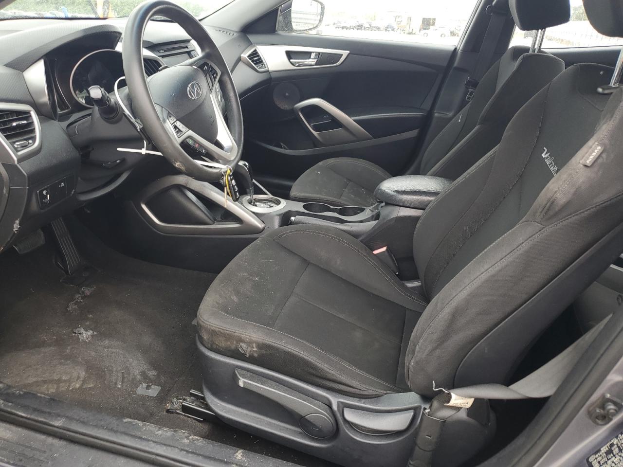 2016 Hyundai Veloster VIN: KMHTC6AD8GU284713 Lot: 54716125