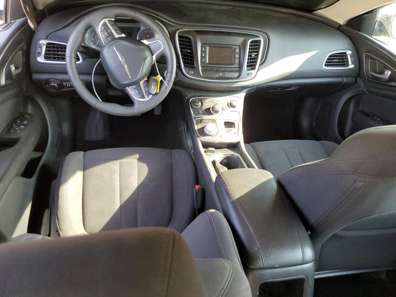 2015 Chrysler 200 Limited VIN: 1C3CCCAB4FN712386 Lot: 55240165