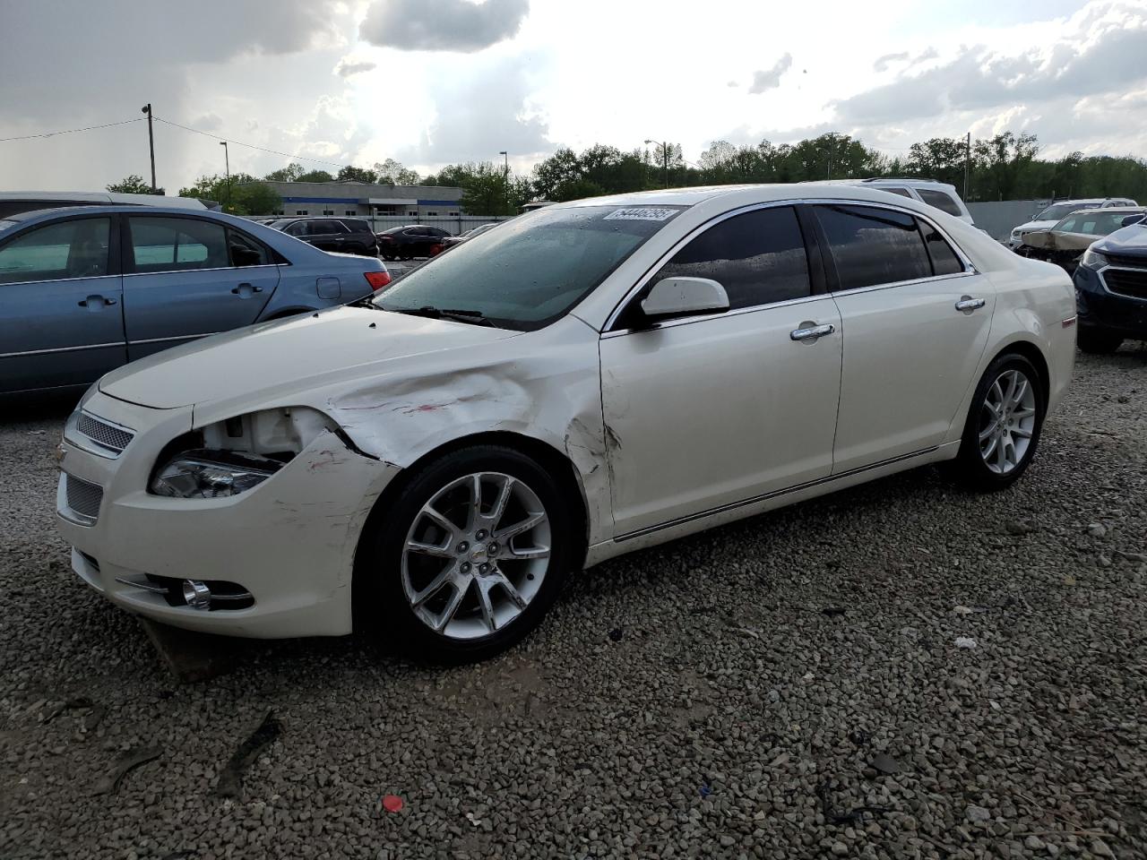 2010 Chevrolet Malibu Ltz for Sale in Louisville, KY - Front End