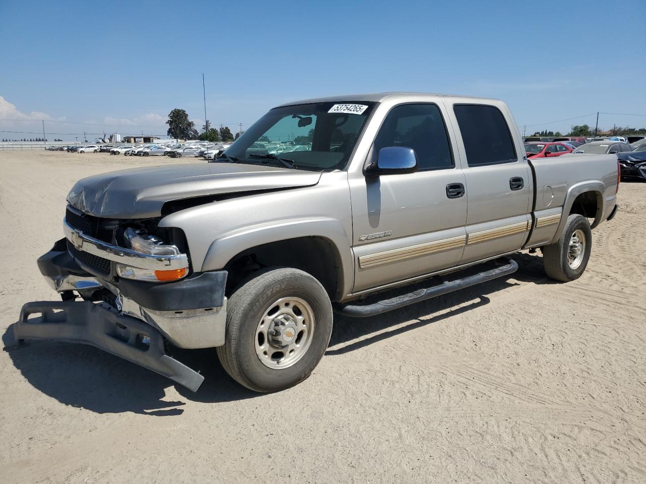 2001 Chevrolet Silverado C2500 Heavy Duty for Sale in Fresno, CA - Front End