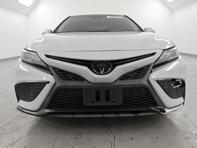  TOYOTA CAMRY 2023 Biały