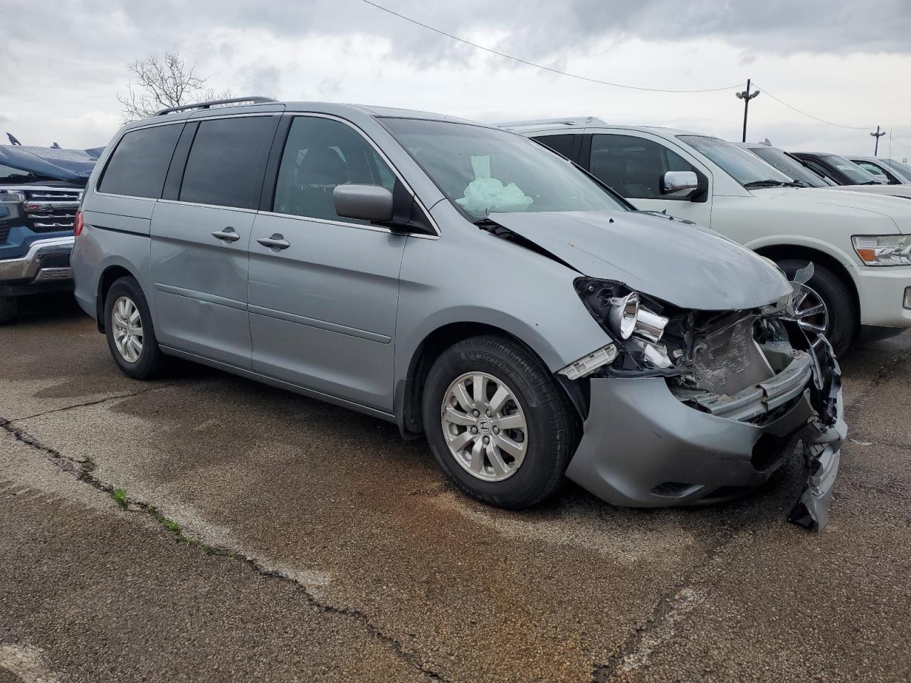 2010 Honda Odyssey - Image 4