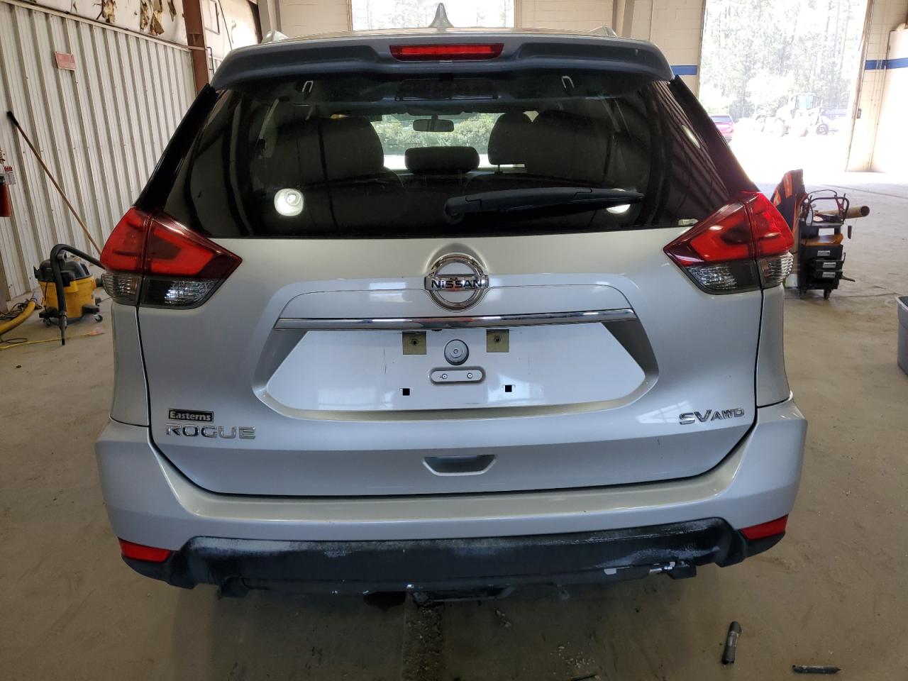 2017 Nissan Rogue S VIN: KNMAT2MV8HP508166 Lot: 52404245