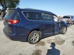 2018 Chrysler Pacifica Limited na sprzedaż w Orlando, FL - Side