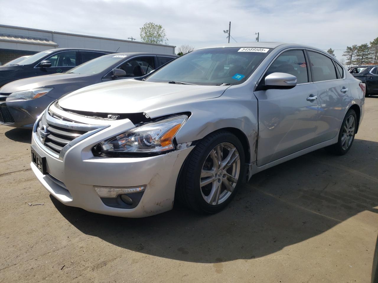 2013 Nissan Altima 3.5S for Sale in New Britain, CT - Front End