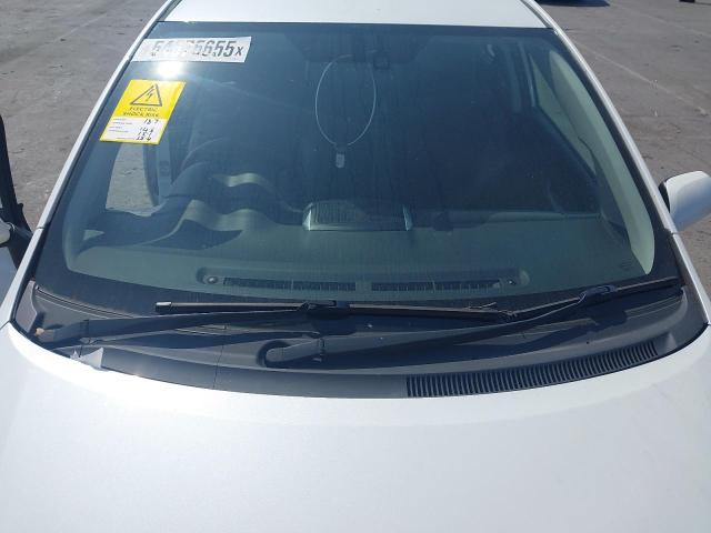 2011 TOYOTA AURIS HYBR