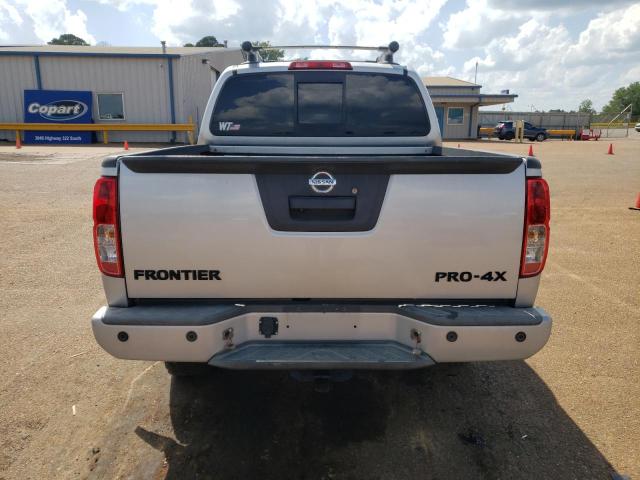  NISSAN FRONTIER 2016 Srebrny