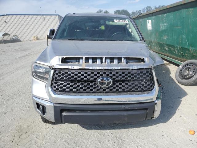  TOYOTA TUNDRA 2018 Сріблястий