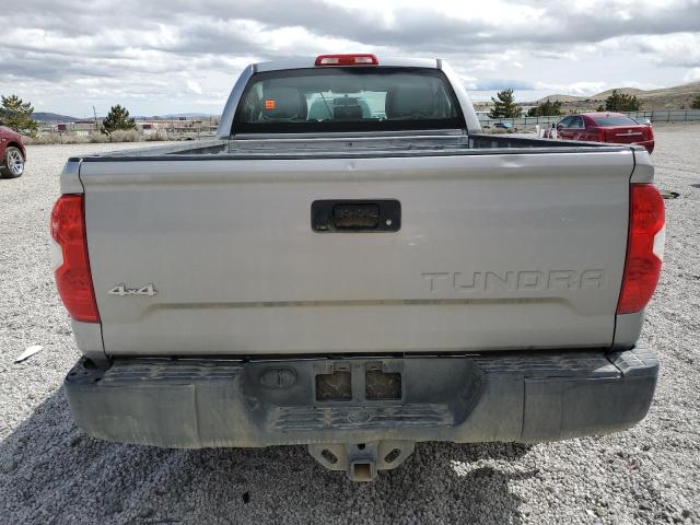Pickups TOYOTA TUNDRA 2015 Srebrny