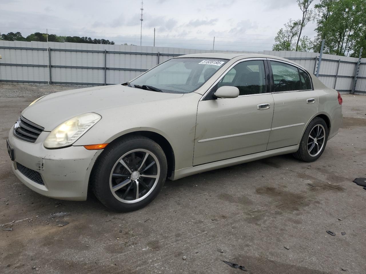 2005 Infiniti G35 for Sale in Dunn, NC - Minor Dent/Scratches