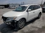 2013 Nissan Pathfinder S zu verkaufen in Sun Valley, CA - Front End