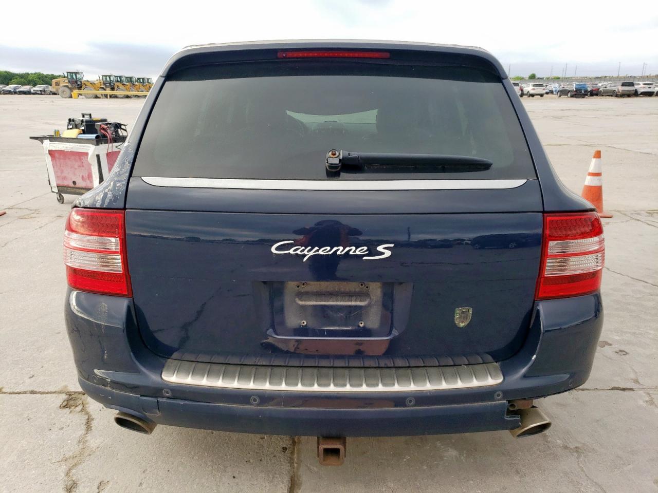 2005 Porsche Cayenne S VIN: WP1AB29P45LA64590 Lot: 53010815