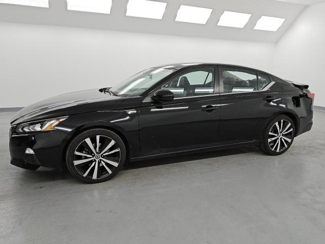 2022 Nissan Altima Sr