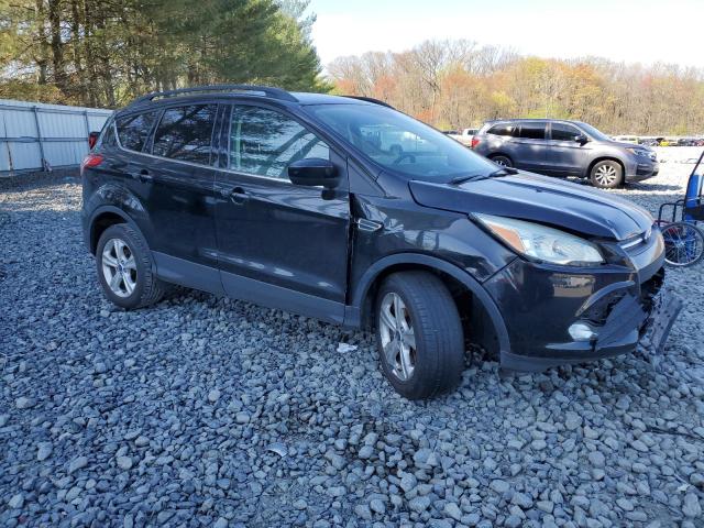  FORD ESCAPE 2016 Czarny