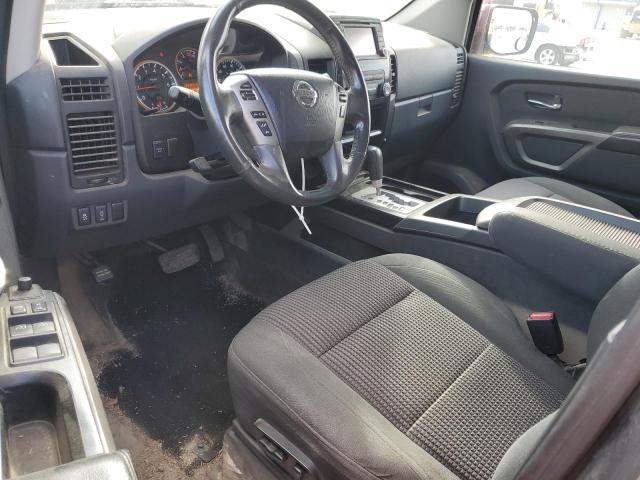  NISSAN TITAN 2015 Szary