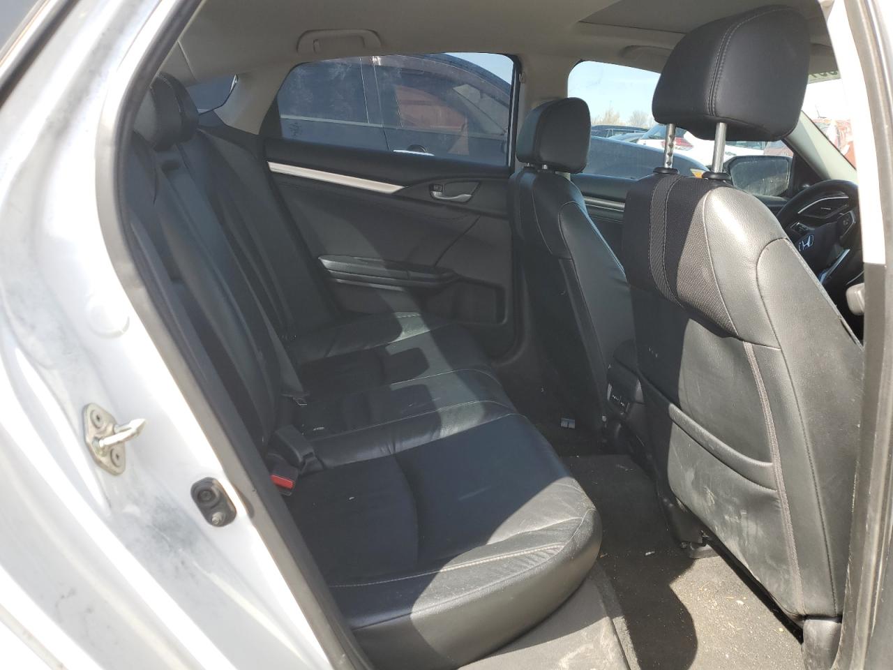 2019 Honda Civic Touring VIN: 2HGFC1F9XKH105318 Lot: 51439745