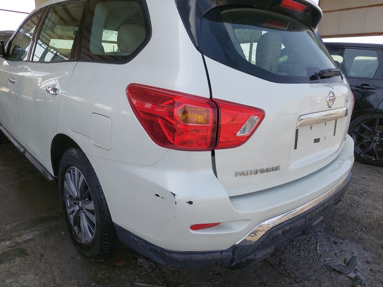 5N1DR2M54KC599863 - 2019 Nissan Pathfinder - #undefined