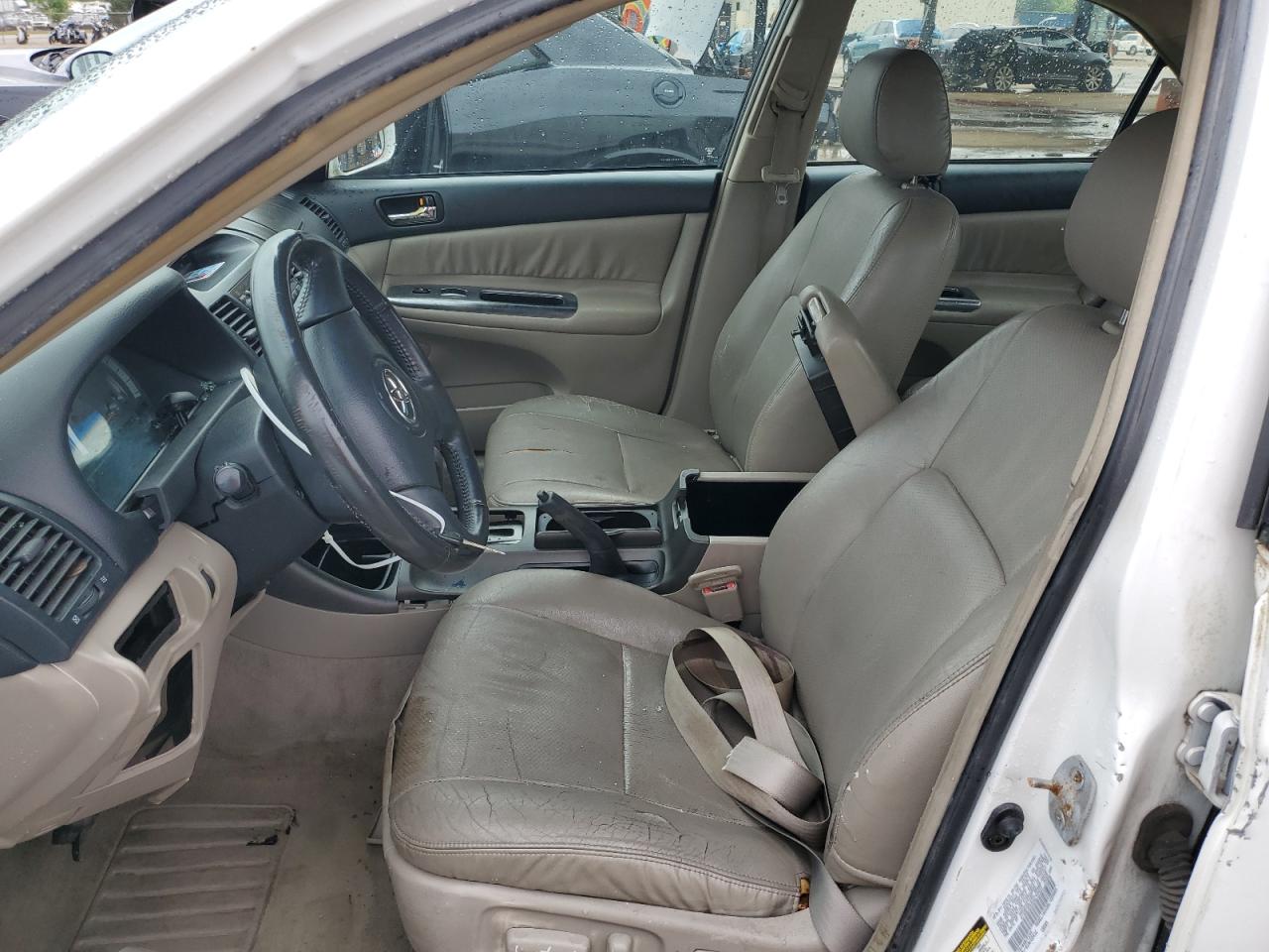 2004 Toyota Camry Le VIN: 4T1BE32K84U263437 Lot: 54679255