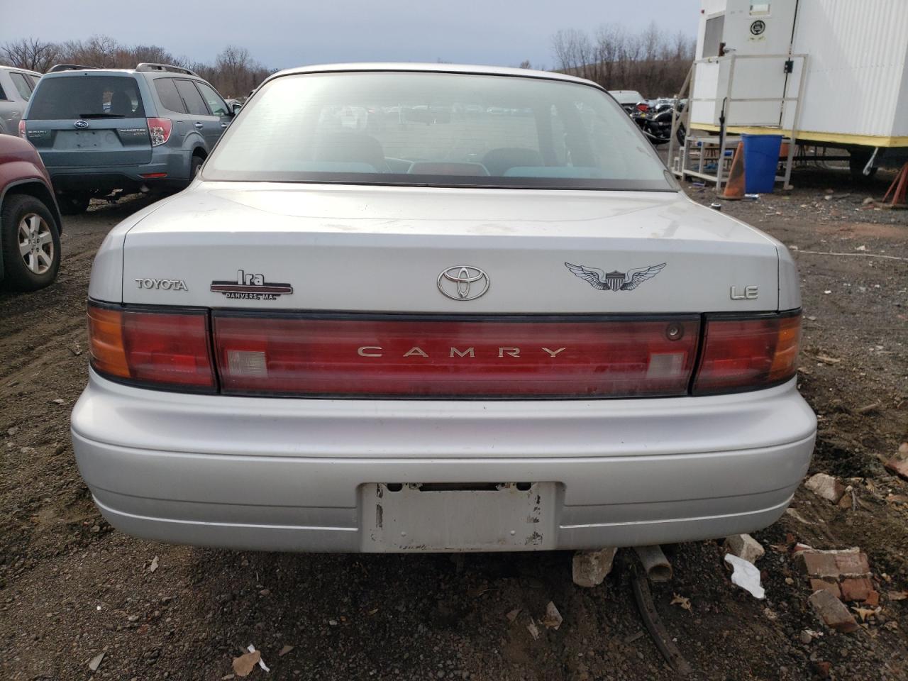 1992 Toyota Camry Le VIN: 4T1SK12E4NU138119 Lot: 51475195