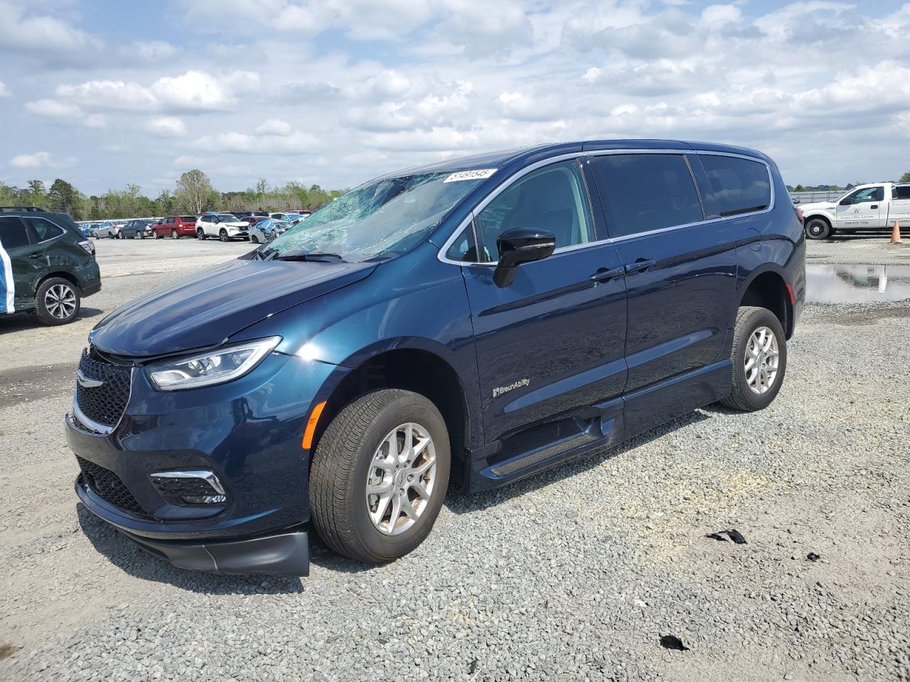 2024 Chrysler Pacifica Touring L للبيع في Lumberton، NC - Front End
