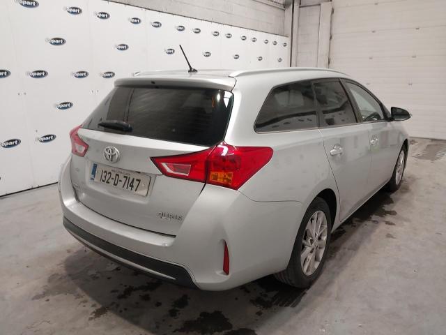 2013 TOYOTA AURIS