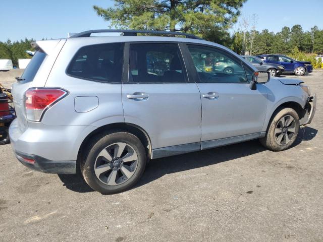  SUBARU FORESTER 2017 Серебристый