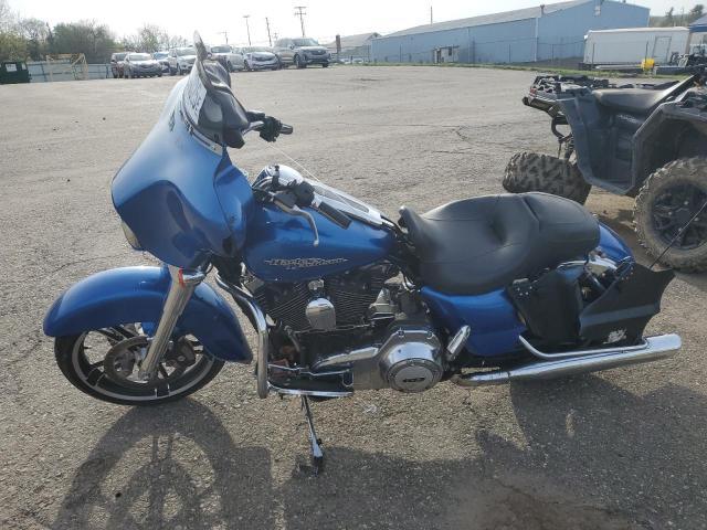 2011 HARLEY-DAVIDSON FLHX 