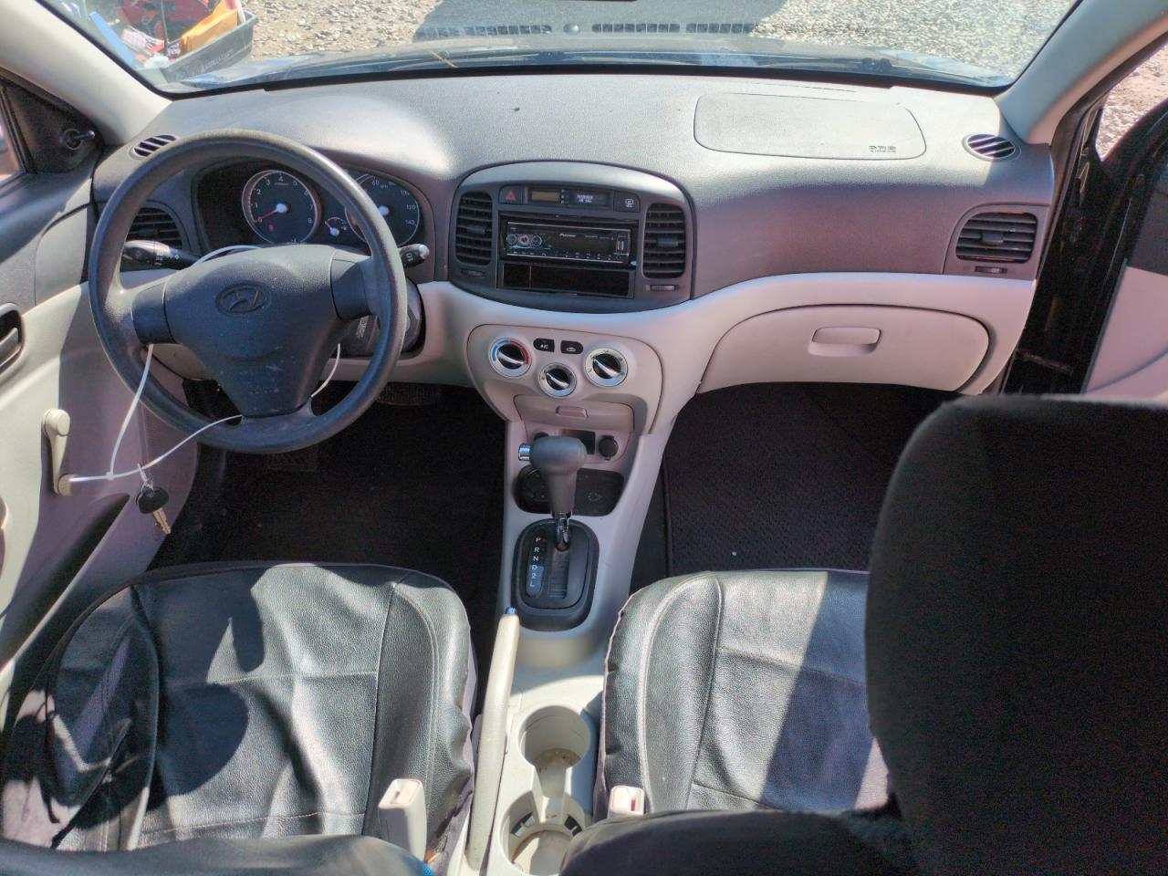 2010 Hyundai Accent Blue VIN: KMHCM3AC5AU184272 Lot: 54772095