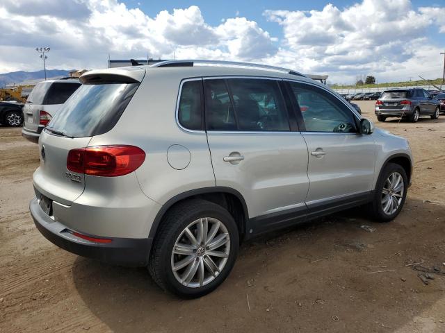 Parquets VOLKSWAGEN TIGUAN 2015 Srebrny