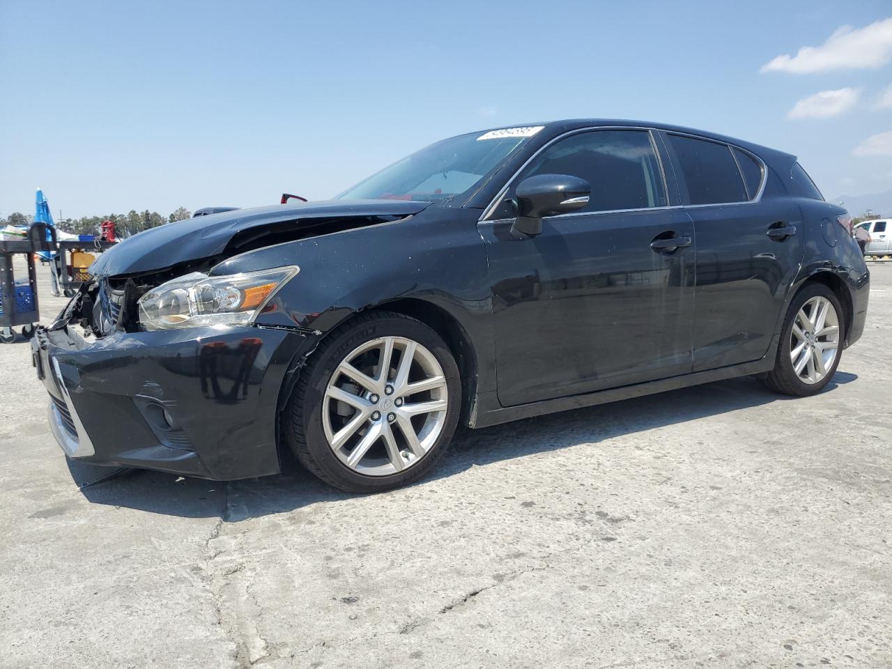 2016 Lexus Ct 200 للبيع في Sun Valley، CA - Front End
