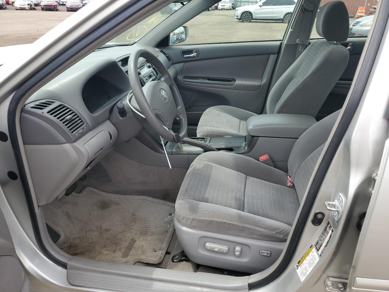 2005 Toyota Camry Le VIN: 4T1BF32K45U083855 Lot: 54268955