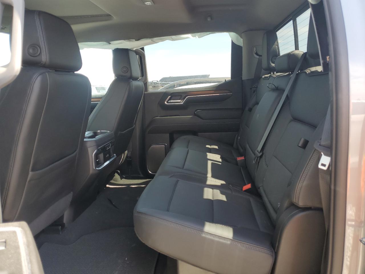 3GTUUGE80RG270335 2024 GMC Sierra K1500 Denali