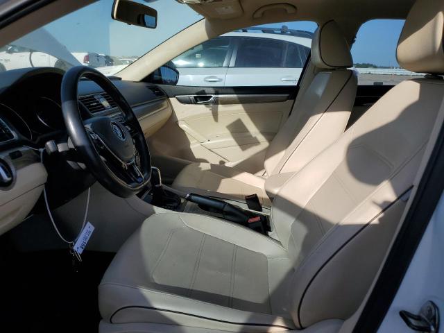  VOLKSWAGEN PASSAT 2017 Biały