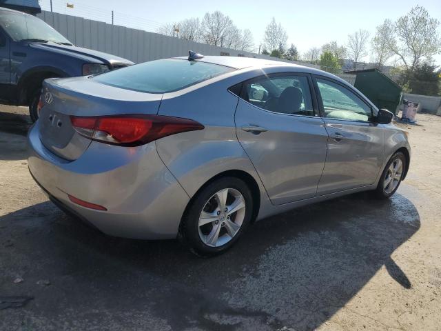  HYUNDAI ELANTRA 2016 Srebrny