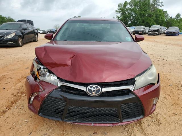 Sedans TOYOTA CAMRY 2015 Czerwony