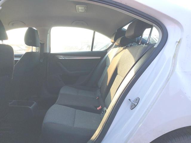 2015 SKODA OCTAVIA S
