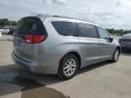 2021 Chrysler Voyager Lxi na sprzedaż w Bridgeton, MO - Hail