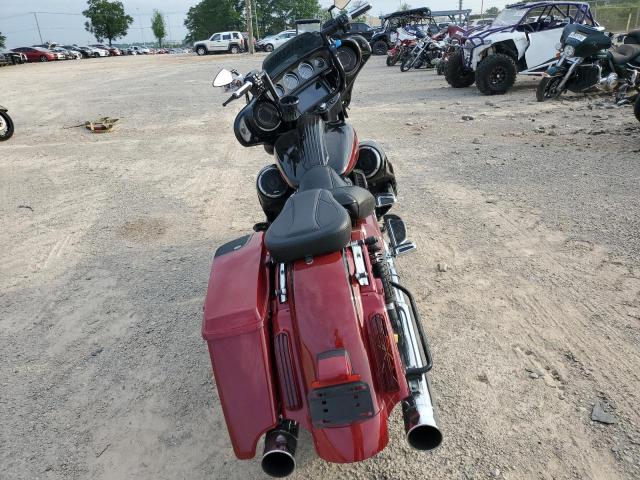  HARLEY-DAVIDSON FL 2017 Красный