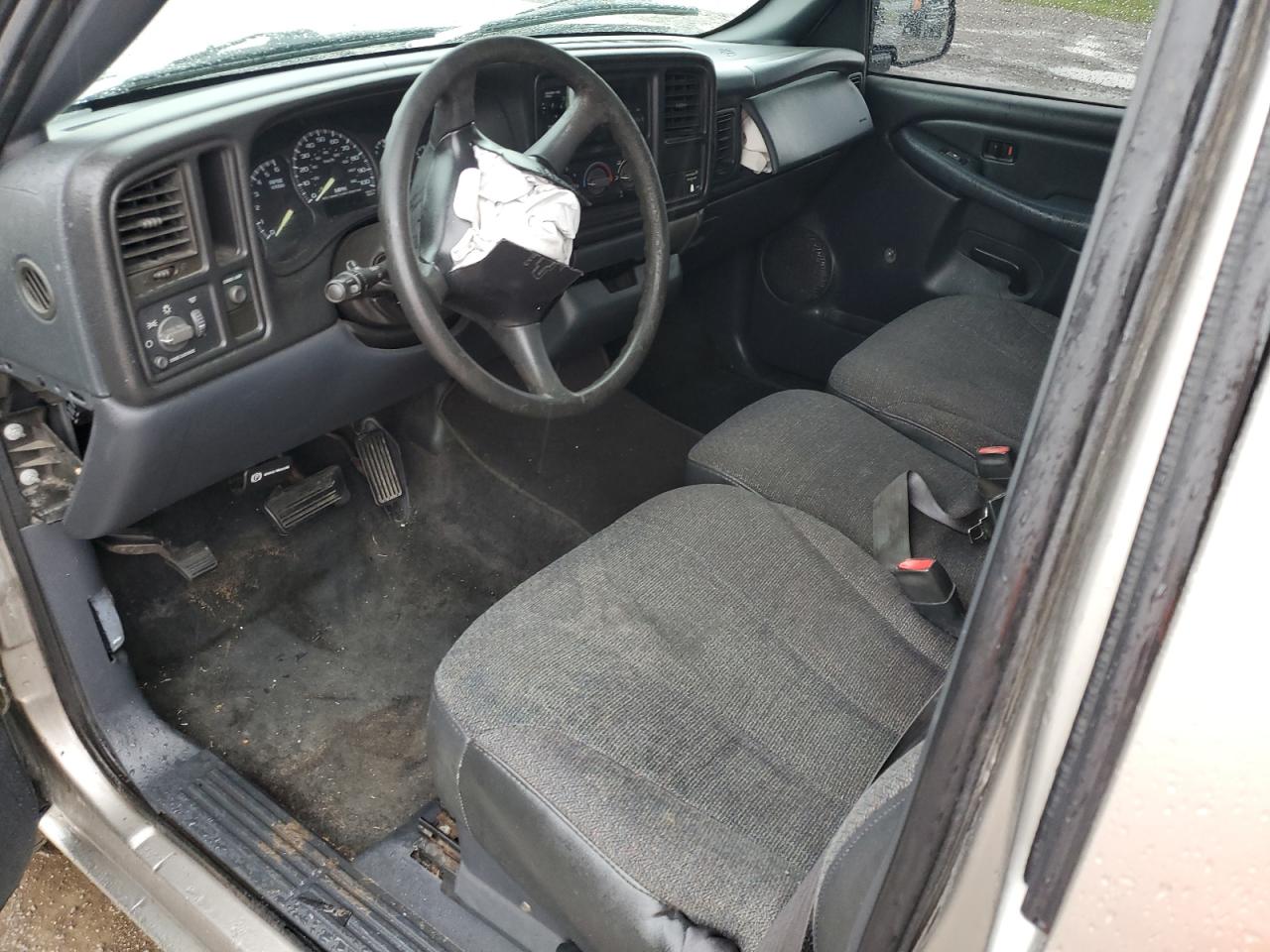 2000 Chevrolet Silverado C1500 VIN: 1GCEC14WXYZ141926 Lot: 54144855