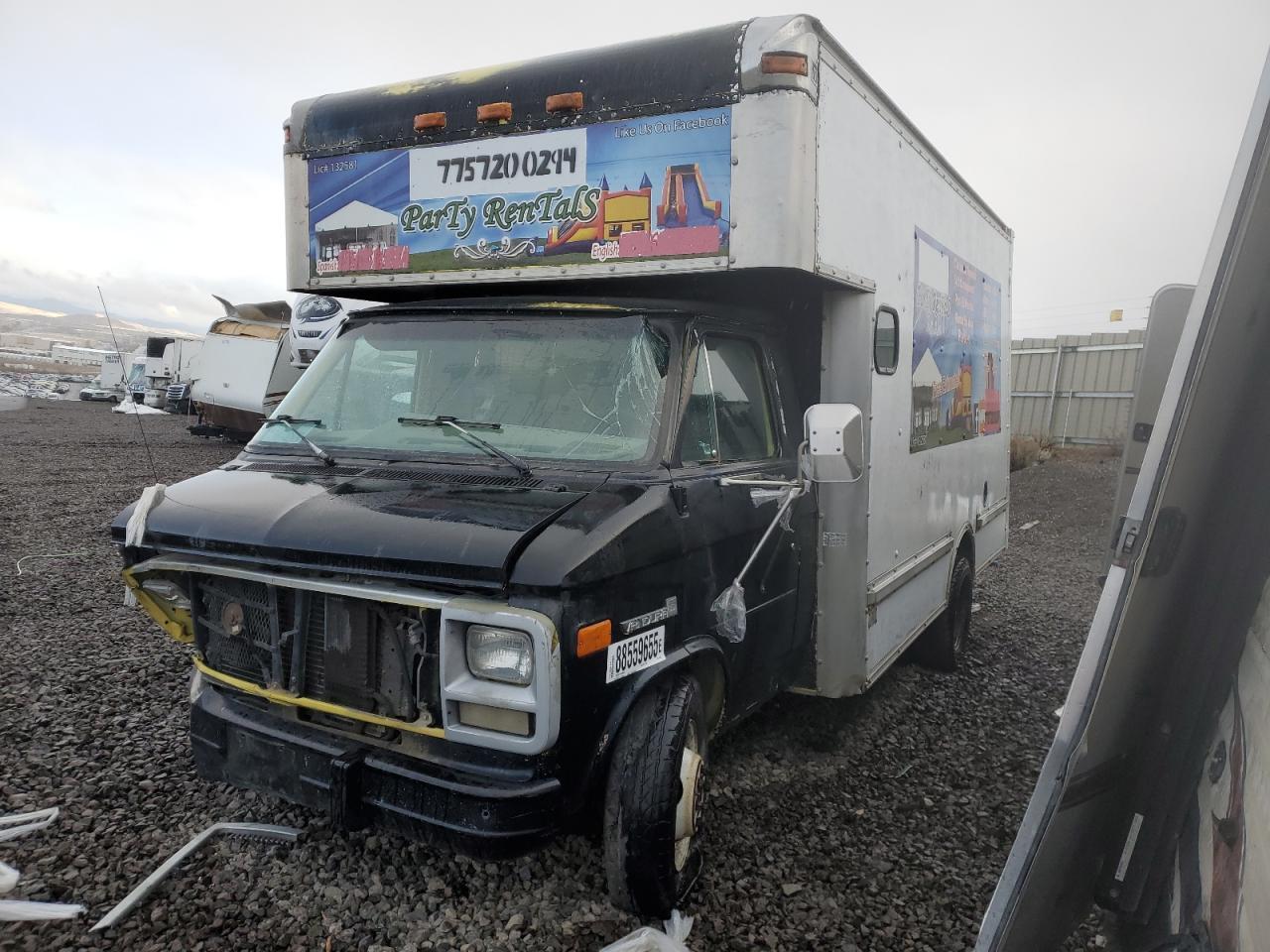 1992 Gmc Cutaway Van G3500 zu verkaufen in Reno, NV - All Over